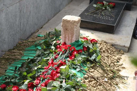 Vəhdət Sultanzadə II Fəxri xiyabanda dəfn olunub