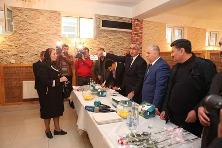 Bakıda müharibə əlilləri və şəhid ailələrinə ev verilib