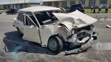 В Гёйчае столкнулись два автомобиля, есть раненые