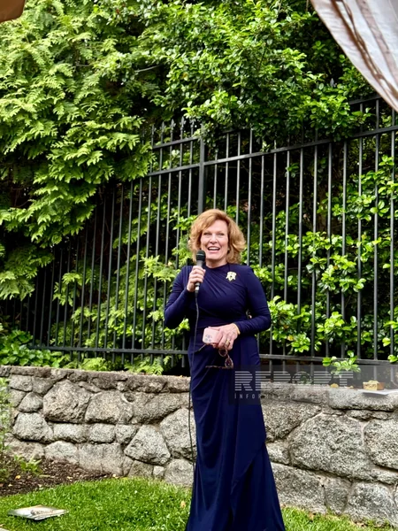 Vudro Vilsonun iqamətgahında Azərbaycan milli geyimi sərgilənib