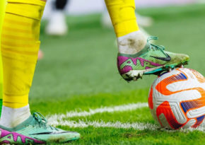 Supermarketdən oğurluq edən futbolçunun müqaviləsinə xitam verilib