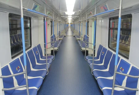 Bakı metrosunda daha bir yeni qatar xəttə buraxılıb