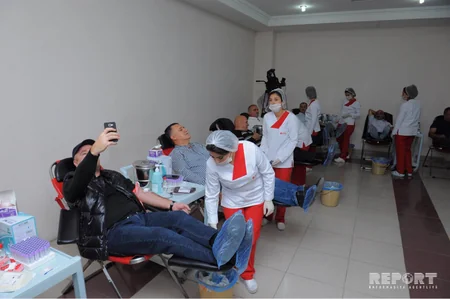 Aşura günü münasibətilə Azərbaycanın məscid və ziyarətgahlarında 3827 nəfər qan verib  - FOTO - YENİLƏNİB-2