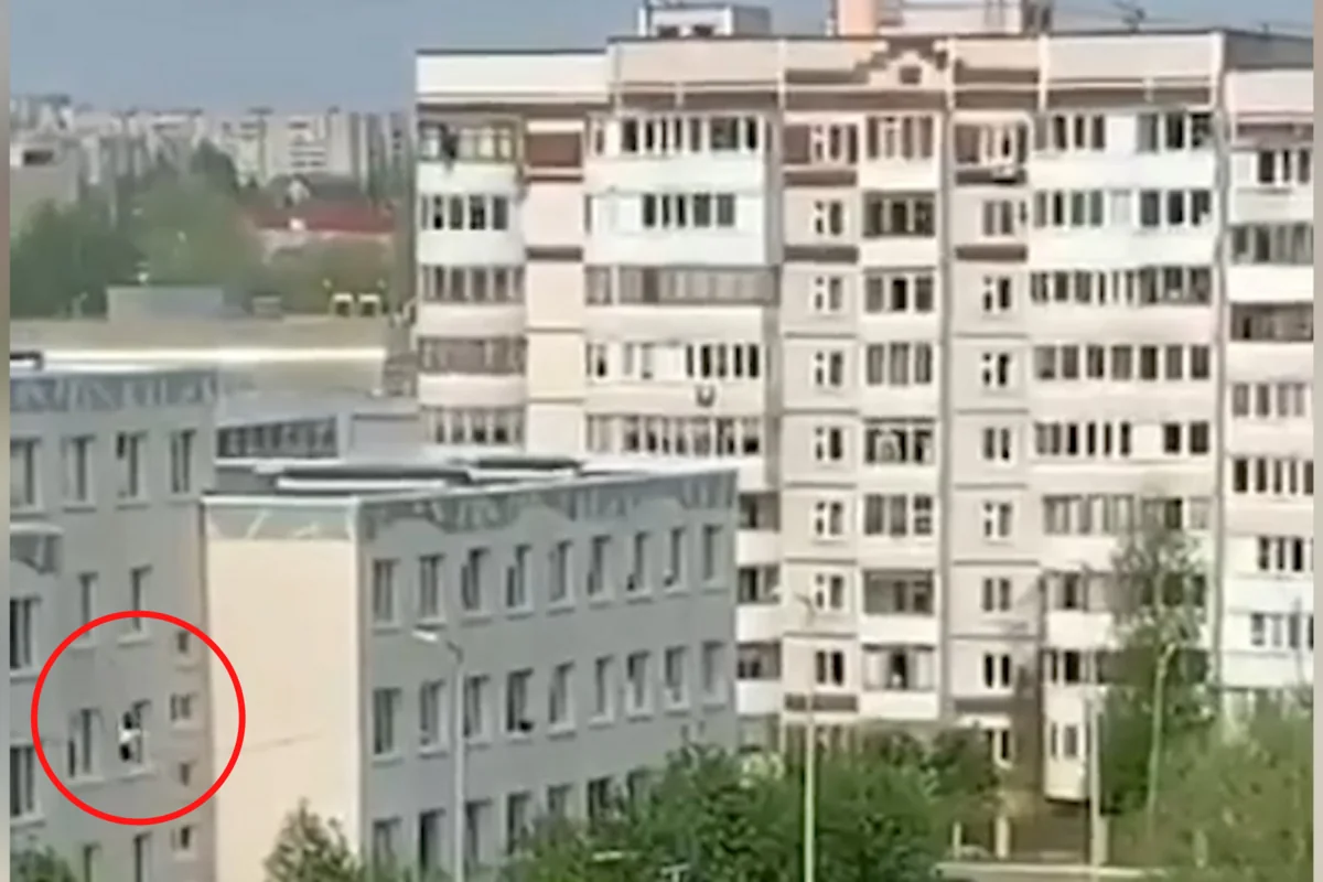 Kazandakı atışmada şagirdlər məktəbin pəncərələrindən tullanıblar - VİDEO