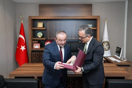 Qars müftisi: Azərbaycanın İslam həmrəyliyinə töhfələrini yüksək qiymətləndiririk