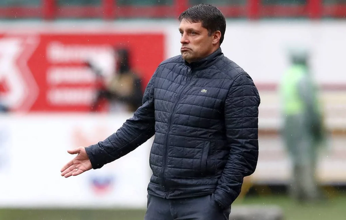 Azərbaycanlı futbolçunun klubu baş məşqçisini qovub