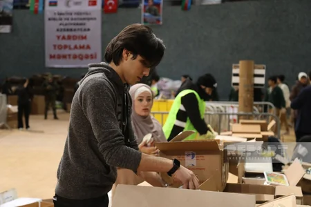 Bakıdan Türkiyəyə yardımın 8-ci günü: Təkcə dünən 21 TIR göndərdik