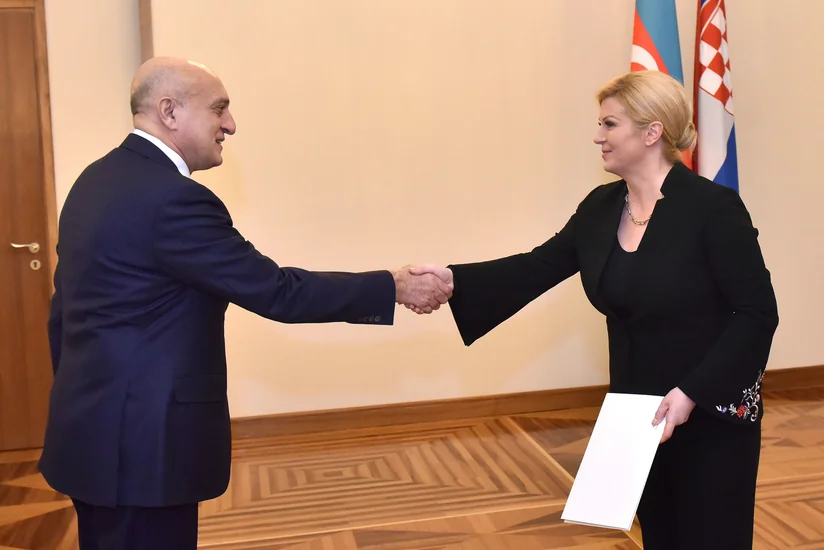 Azərbaycan səfiri etimadnaməsini Xorvatiya prezidentinə təqdim edib