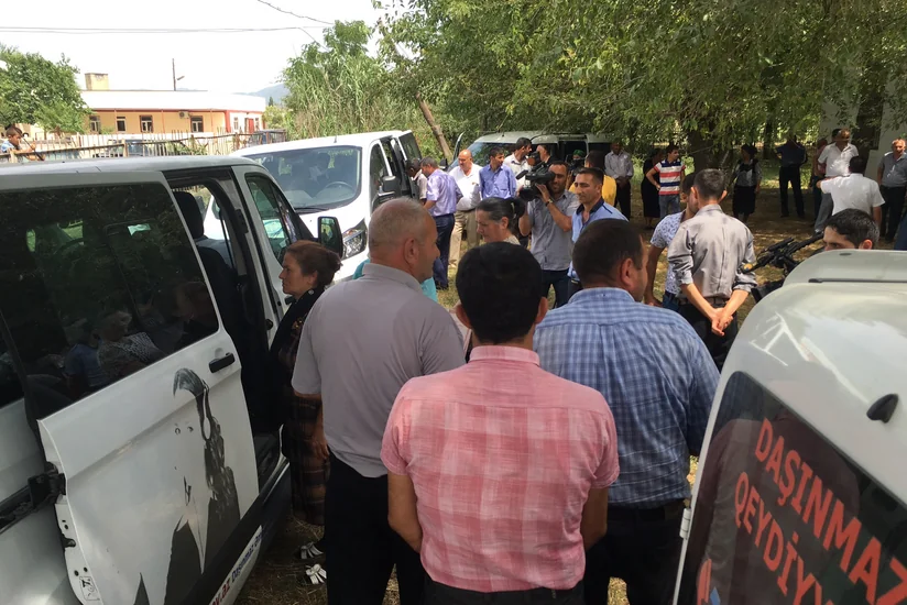 ​Ağsu sakinlərinə əmlaklarına dair çıxarışlar təqdim olunub