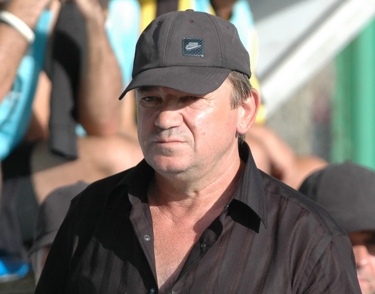 Azərbaycanda işləmiş baş məşqçi vəfat etdi