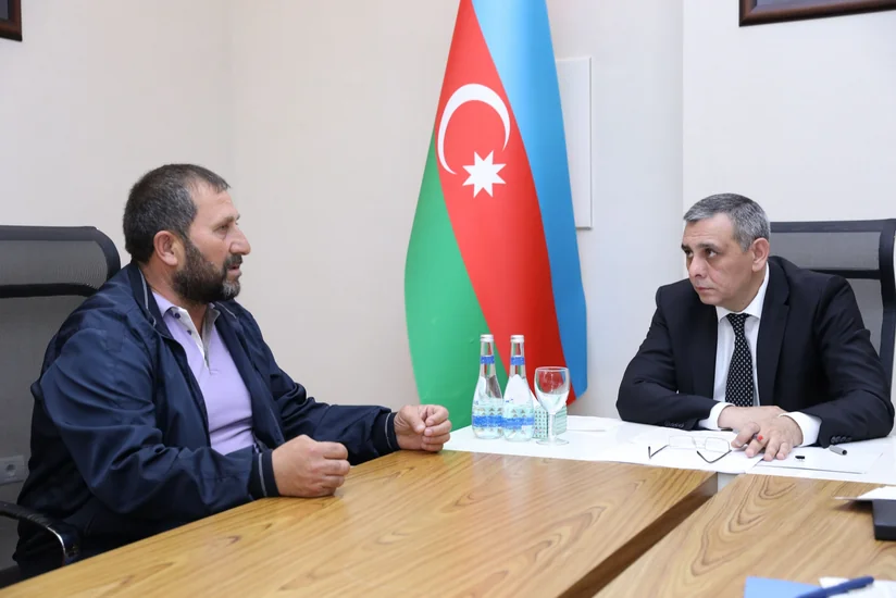 Səfərbərlik Xidmətinin rəisi Şəmkirdə vətəndaşları qəbul edib