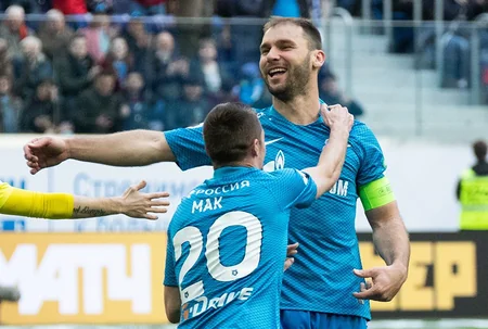 Zenit vaxtından əvvəl Rusiya çempionu olub