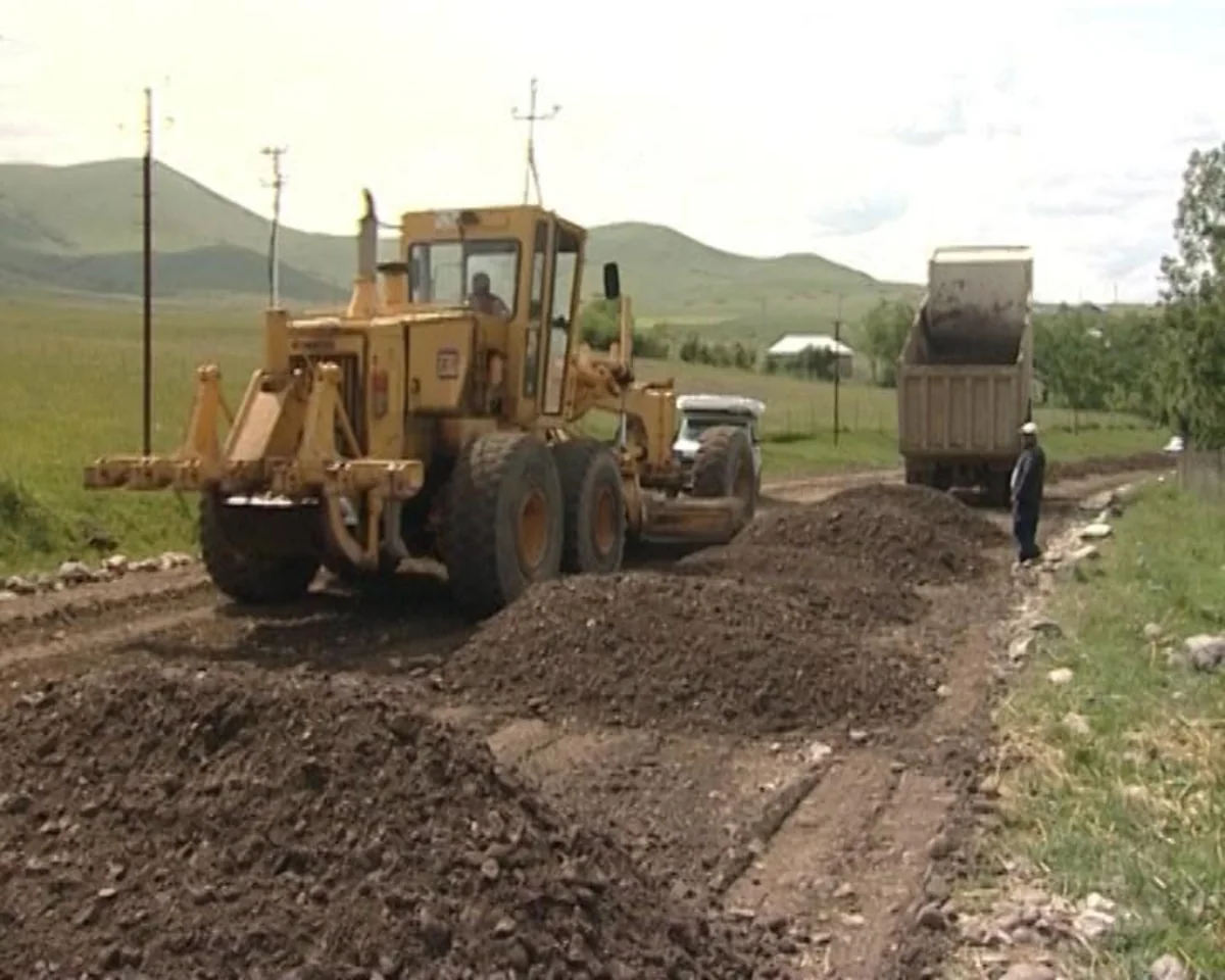 Gədəbəydə avtomobil yollarının tikintisi üçün 1,8 milyon manat ayrılıb
