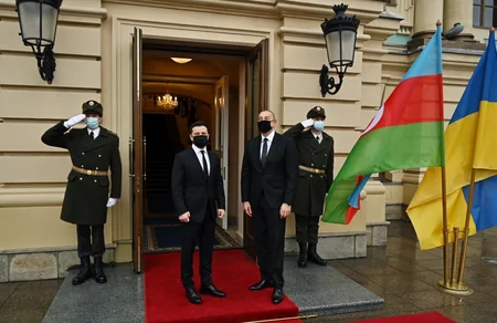 Azərbaycan və Ukrayna prezidentlərinin təkbətək görüşü başlayıb