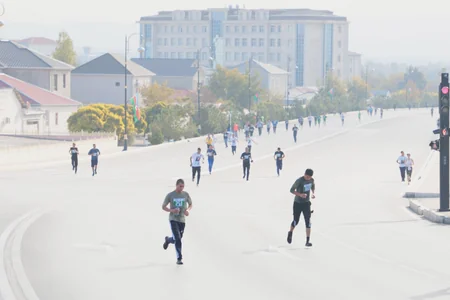 Naxçıvanda Zəfər Gününə həsr olunan kros qaçışı keçirilib
