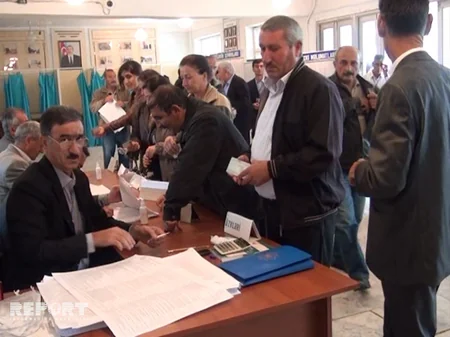 Neftçalada 359 nəfər ilk dəfə səsvermədə iştirak edib - FOTO