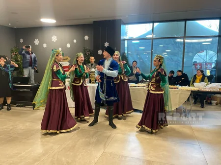 Tbilisidə “Qış xeyriyyə yarmarkasın”da Azərbaycanın mədəniyyət nümunələri təqdim olunub