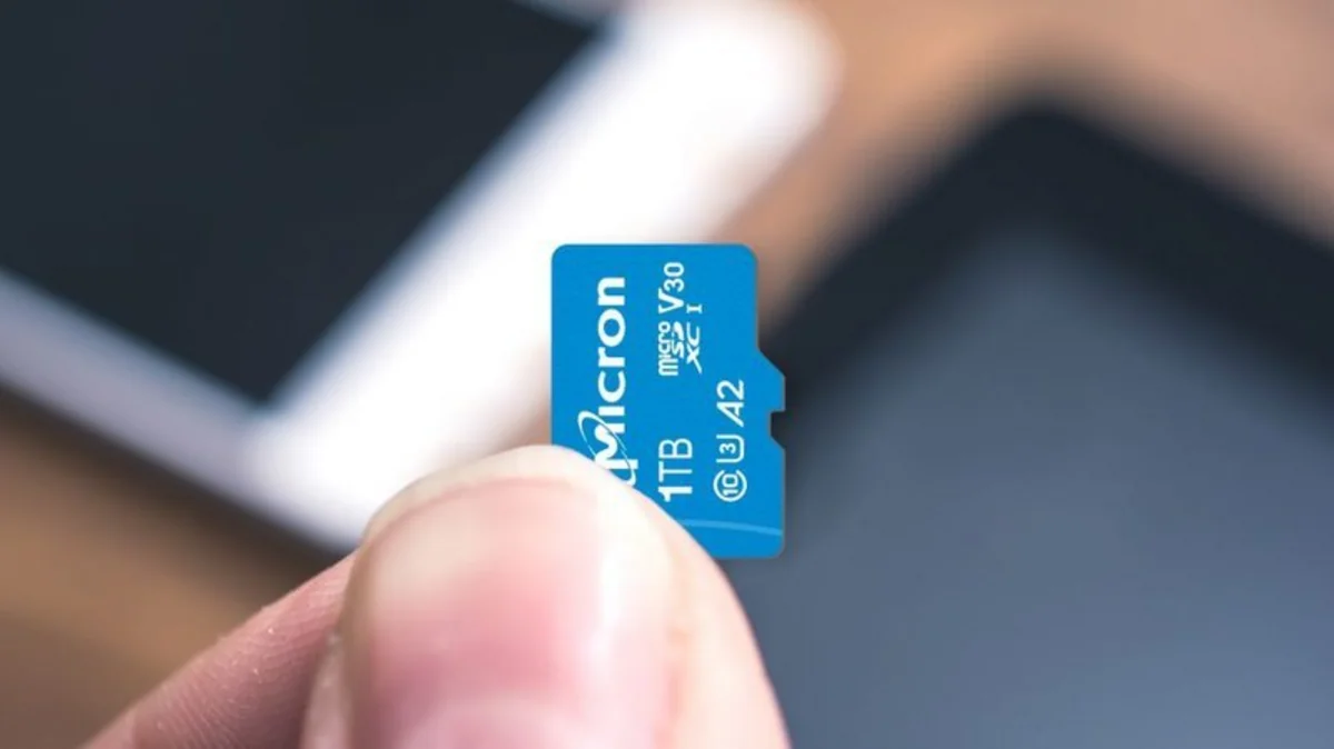 Начались продажи первой в мире карты microSD емкостью 1 Тбайт