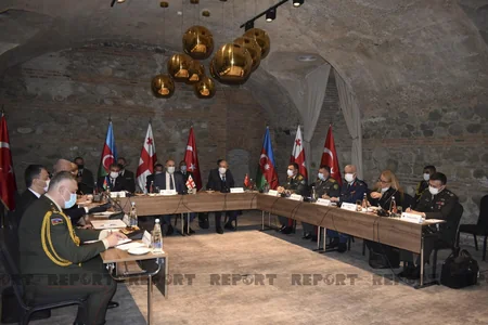 Azerbaijani, Turkish, Georgian defense ministers' presser focuses on regional security