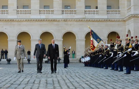 Official welcome ceremony was held for President Ilham Aliyev in Paris