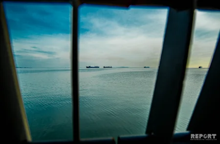 Blue Caspian of the White City - PHOTOREPORT