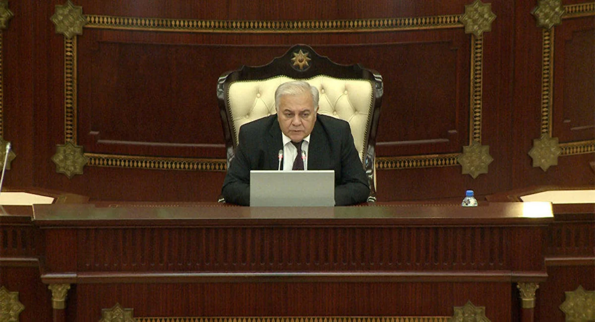 Oqtay Əsədov: “Azərbaycan iqtisadiyyatına az ziyan dəyib”