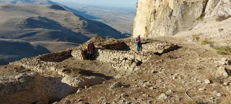 Beşbarmaq qalasının 4 qala bürcündən ikisinin yeri aşkarlandı