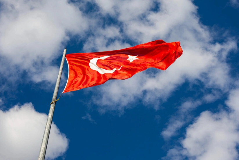 Турция с июня отменила для туристов ПЦР и экспресс-тесты