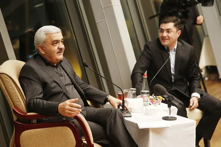 SOCAR prezidenti neftçi gənclərlə görüşüb