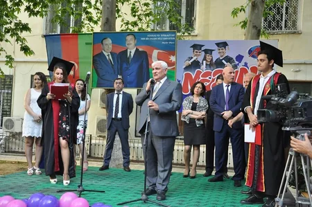 В АУЯ прошел День выпускников
