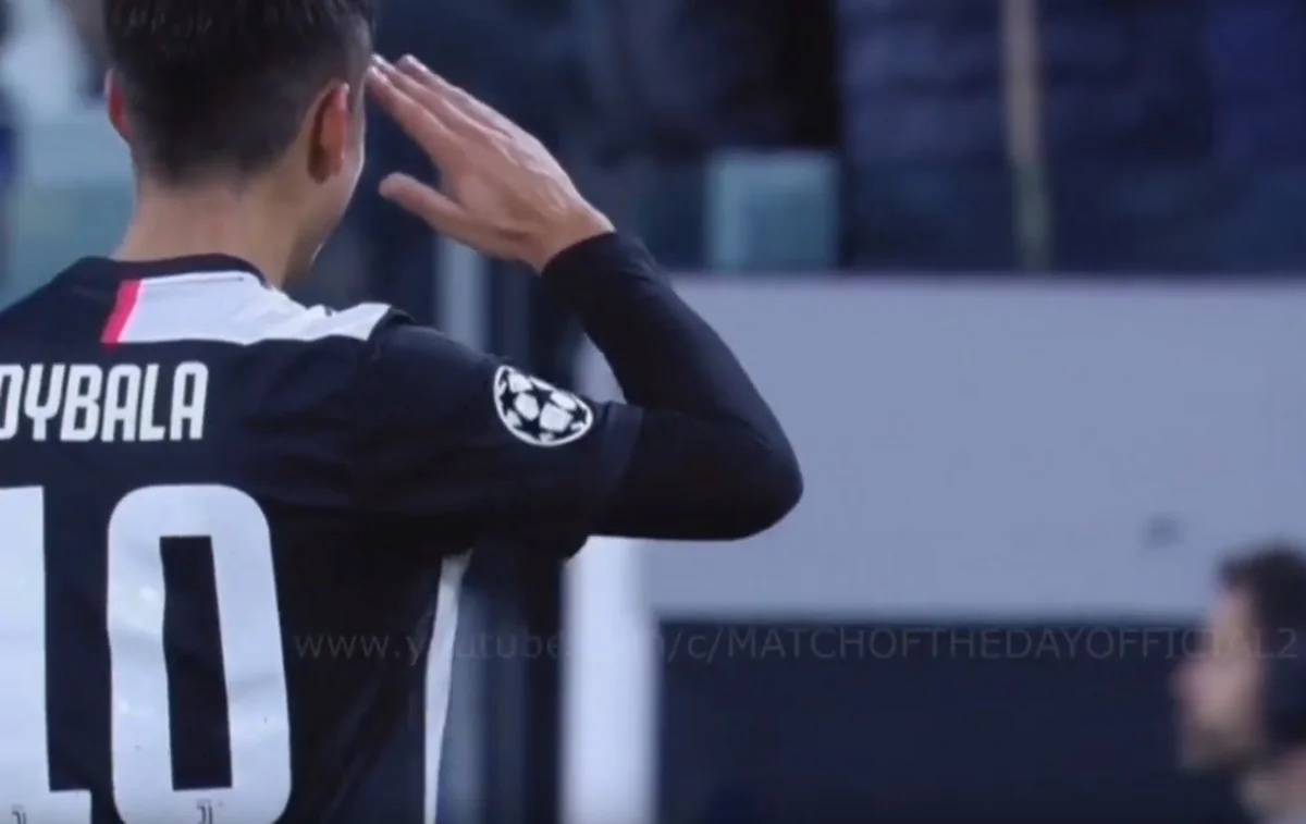Yuventusun futbolçusu qol vurduqdan sonra türkiyəli komanda yoldaşına əsgər salamı verib