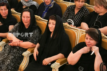Xalq artisti Habil Əliyevlə vida mərasimi başlayıb - FOTO