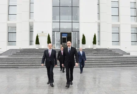 Prezident Binəqədi Rayon Məhkəməsinin yeni inzibati binasının açılışında iştirak edib - YENİLƏNİB