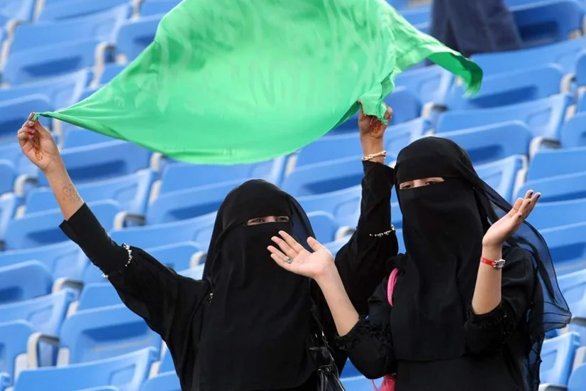 Səudiyyə Ərəbistanında ilk dəfə qadınlar futbol matçlarını canlı izləyəcəklər