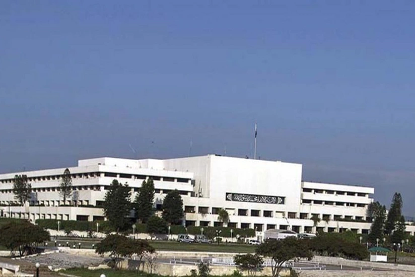 Pakistan hökuməti avqustda istefa verəcək