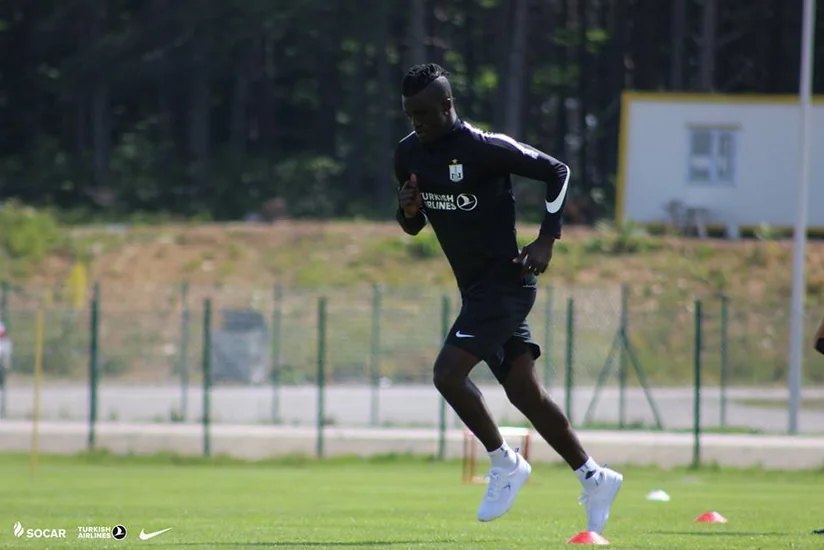 Neftçinin yeni transferi: Əzmkarlıqla çalışmağın fayda verəcəyinə çox inanıram