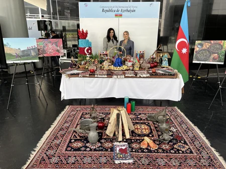 Meksika senatorlarına Azərbaycan mədəniyyəti, tarixinə aid materiallar nümayiş etdirilib