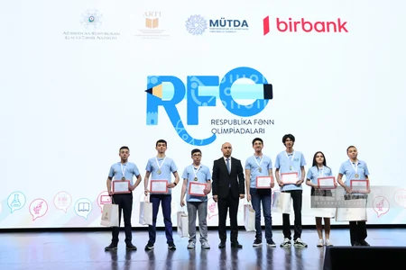 Respublika Fənn Olimpiadalarının qalibləri mükafatlandırılıb