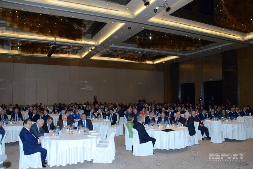 Yeni Azərbaycan Partiyası Yeni hədəflər naminə adlı konfrans keçirib