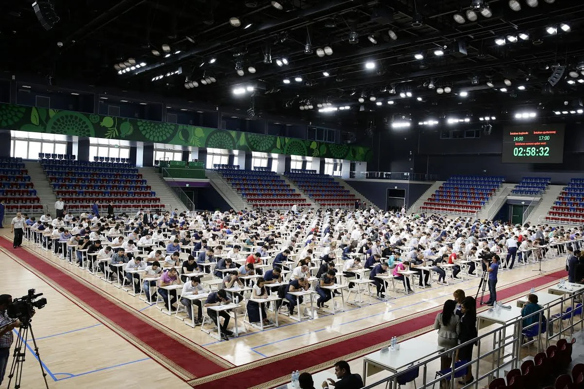 ​Prokurorluq orqanlarına qulluğa qəbulla bağlı müsabiqənin ilkin mərhələsi olan test imtahanı keçirilib