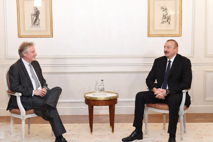 President Ilham Aliyev met with Senior Executive Vice President of Thales International in Paris