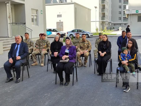 Şəhid ailələri və müharibə əlillərinə daha 100 mənzil və fərdi ev verilib
