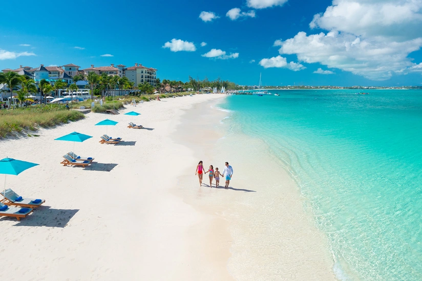 20 people found dead on boat drifting in Turks and Caicos