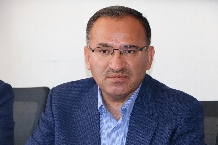Türkiyəli nazir: “Xalqımız demokratiyaya sahib çıxır