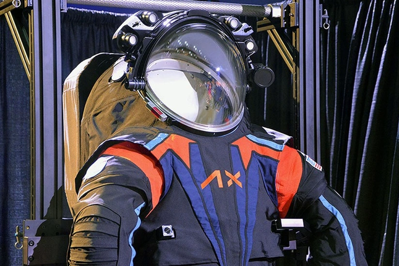NASA astronauts to fly to Moon in Prada spacesuits