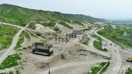 Xudafərin-Qubadlı-Laçın avtomobil yolunun tikintisi davam edir