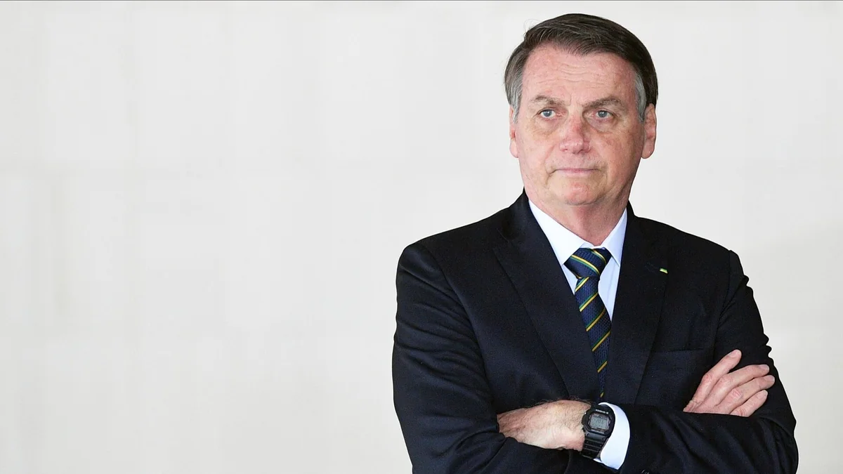 Thousands rally behind Bolsonaro amid coup probe in Brazil
