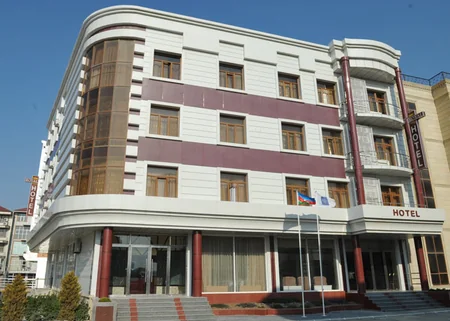 Hotellərin parkinqində avtomobilə dəyən zərəri kim ödəməlidir? - ARAŞDIRMA