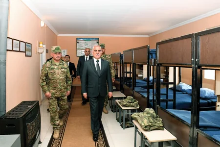 Naxçıvanın strateji yüksəkliklərində müdafiə istehkamları möhkəmləndirilib