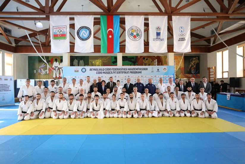 IJF Akademiyasının proqramında iştirak edən məşqçilərə sertifikatlar təqdim olunub